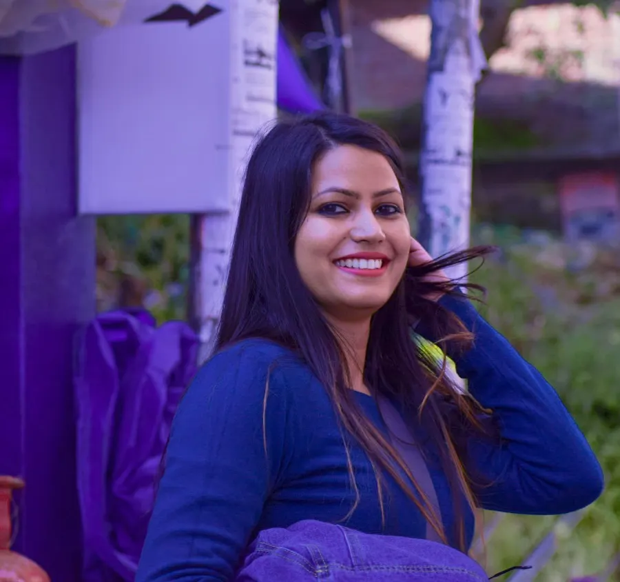 Her smile dared me to fall in love
.
.
In frame : priyankakhushbu. Photograph by Sketch by Cam.