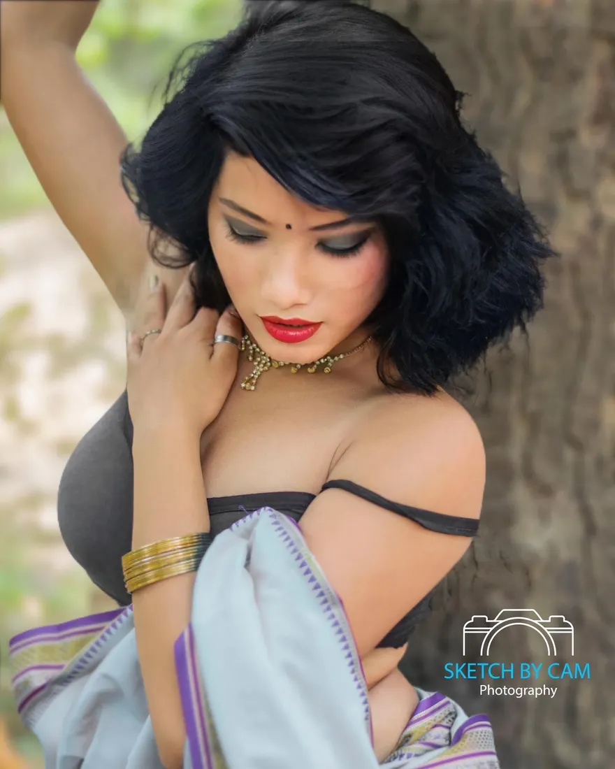 Go wild for a while.
.
.
In frame : nayan_priyanka. Photograph by Sketch by Cam.