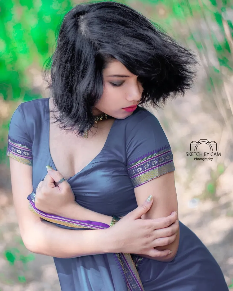 You can’t do epic shit with basic people.
.
.
In frame : nayan_priyanka .
clicked by : sketchbycam. Photograph by Sketch by Cam.