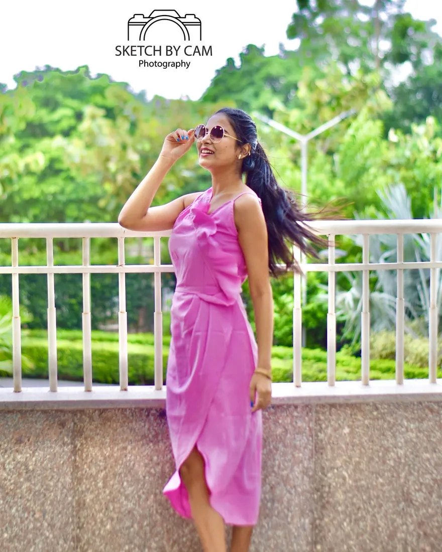 Word for smile?
.
. .
In frame : unicobella PC : sketchbycam. Photograph by Sketch by Cam.