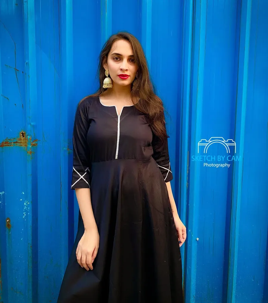 Be Inspired, But Don't Copy.
. Shot on the phone .
.
.
.
In frame : satrupa_arora .
outfit : pinakibyritika PC : sketchbycam. Photograph by Sketch by Cam.