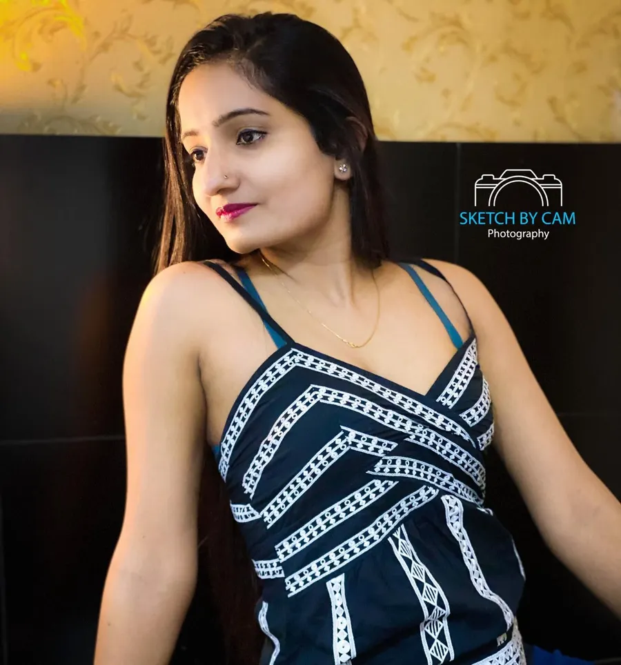 Style is a way to say who you are without having to speak
.
.
.
.
In frame : vandana.vandy.52 .
shot by : sketchbycam. Photograph by Sketch by Cam.