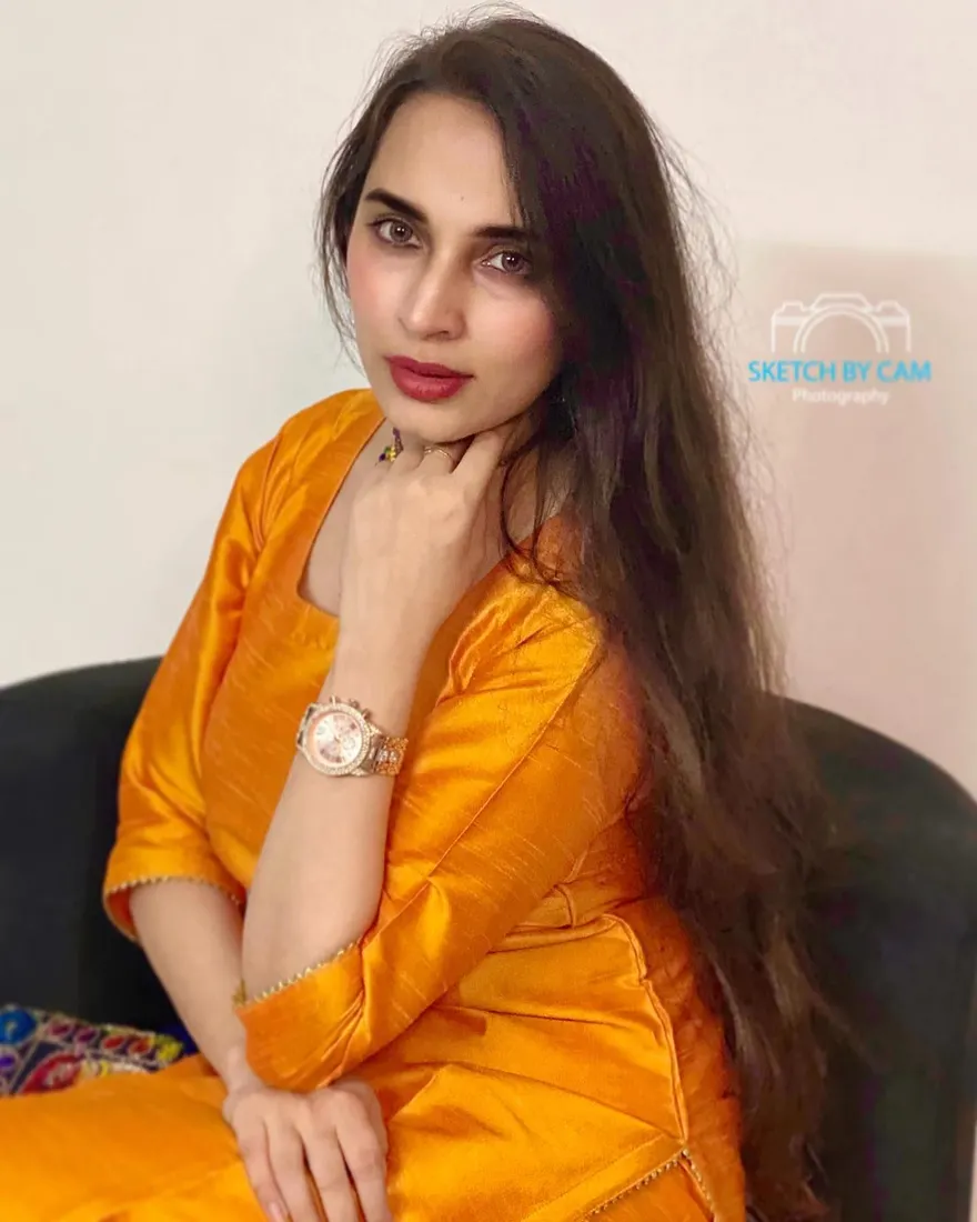 Orange .
.
.
.
In frame : satrupa_arora PC : sketchbycam .
. outfit by pinakibyritika. Photograph by Sketch by Cam.