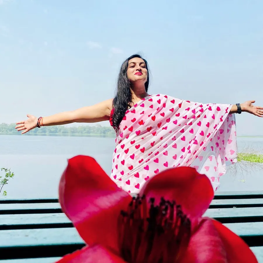 flow
.
.
In frame : anusha_verma29 Shot : sketchbycam Retouch: sketchbycam. Photograph by Sketch by Cam.
